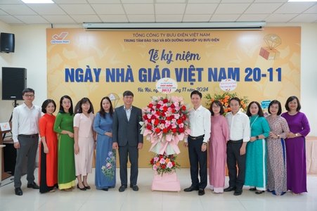 Trung tâm Đào tạo và Bồi dưỡng nghiệp vụ Bưu điện kỷ niệm ngày Nhà giáo Việt Nam - 20/11